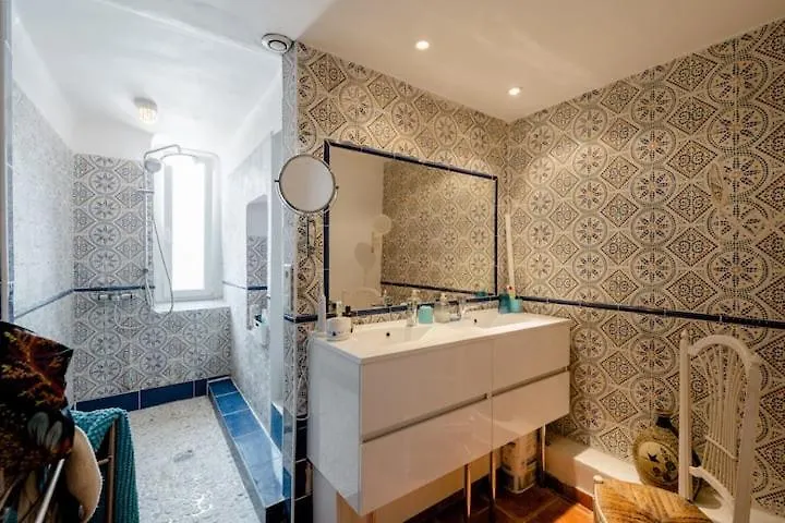 Ubytování v soukromí Chambre Chez L'Habitant, Calme, 10 Mins De La Plage, Douche Et Wc Privatifs Nice